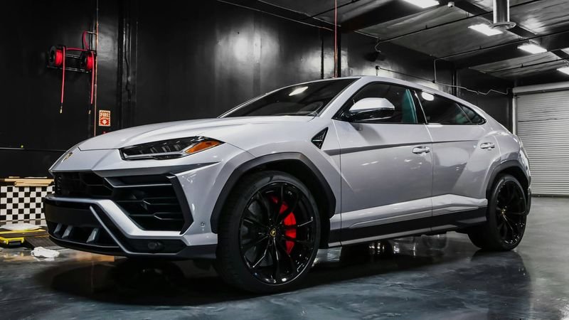 Car Showroom in Dhaka